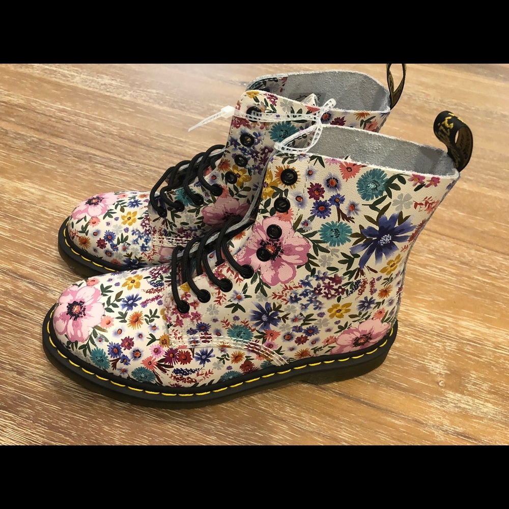 Pascal Doc Martens brand new size 10